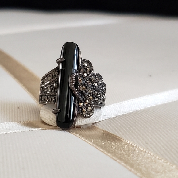 Vintage Rare Sterling Silver and Marcasite with Onyx Stone Ring Size 7 - Picture 6 of 8